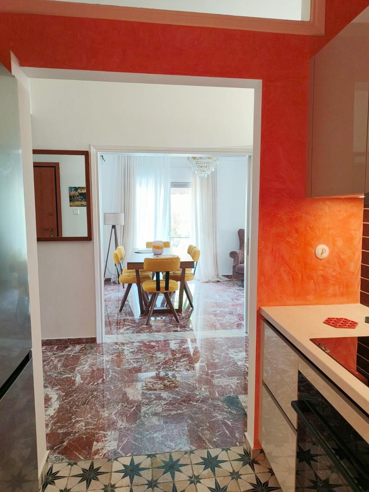 Stylish Artistic Flat With View, Three Min To Metro Atenas Exterior foto